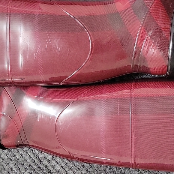 Burberry rain boots - Picture 6 of 7